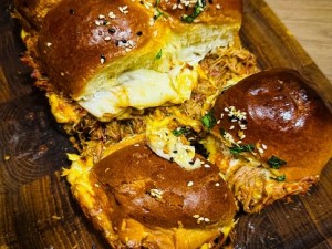 Plėšytos Kiaulienos Karštas Sumuštinis Plėšytos Kiaulienos Karštas Sumuštinis