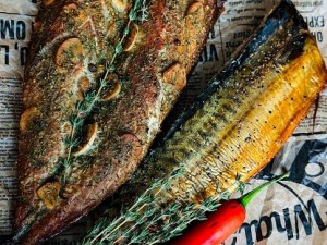 Karštai Rūkyta Skumbrė Karštai Rūkyta Skumbrė